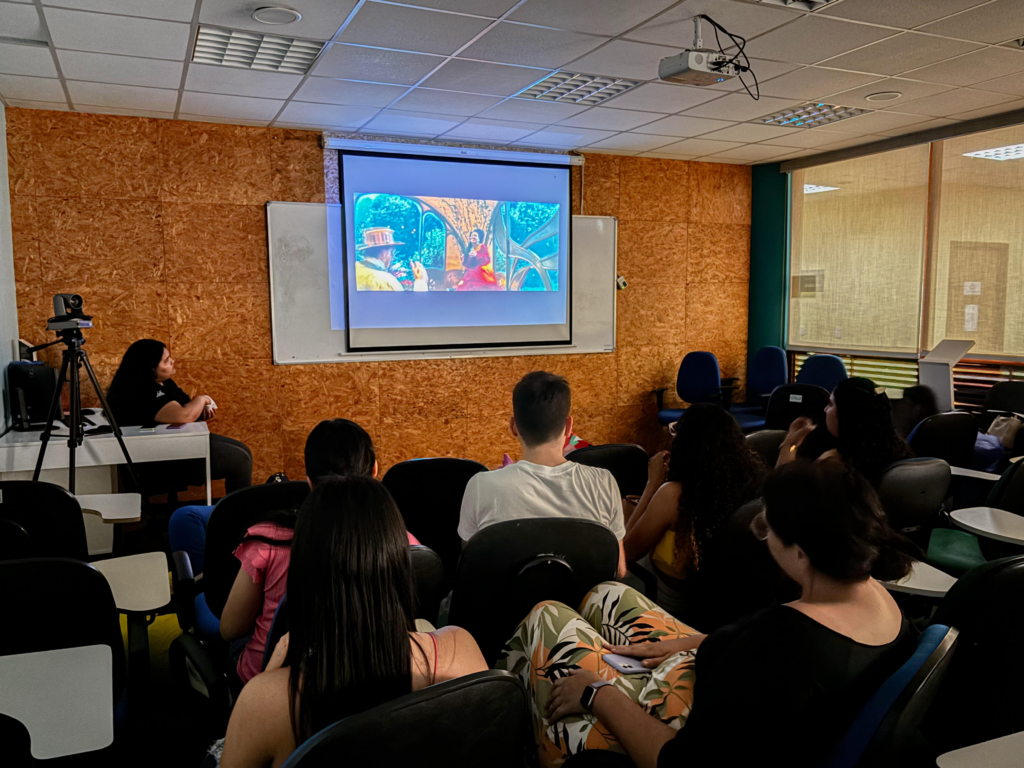 Cine Uddae reúne comunidade acadêmica da ESA/UEA em sessão do filme Wicked